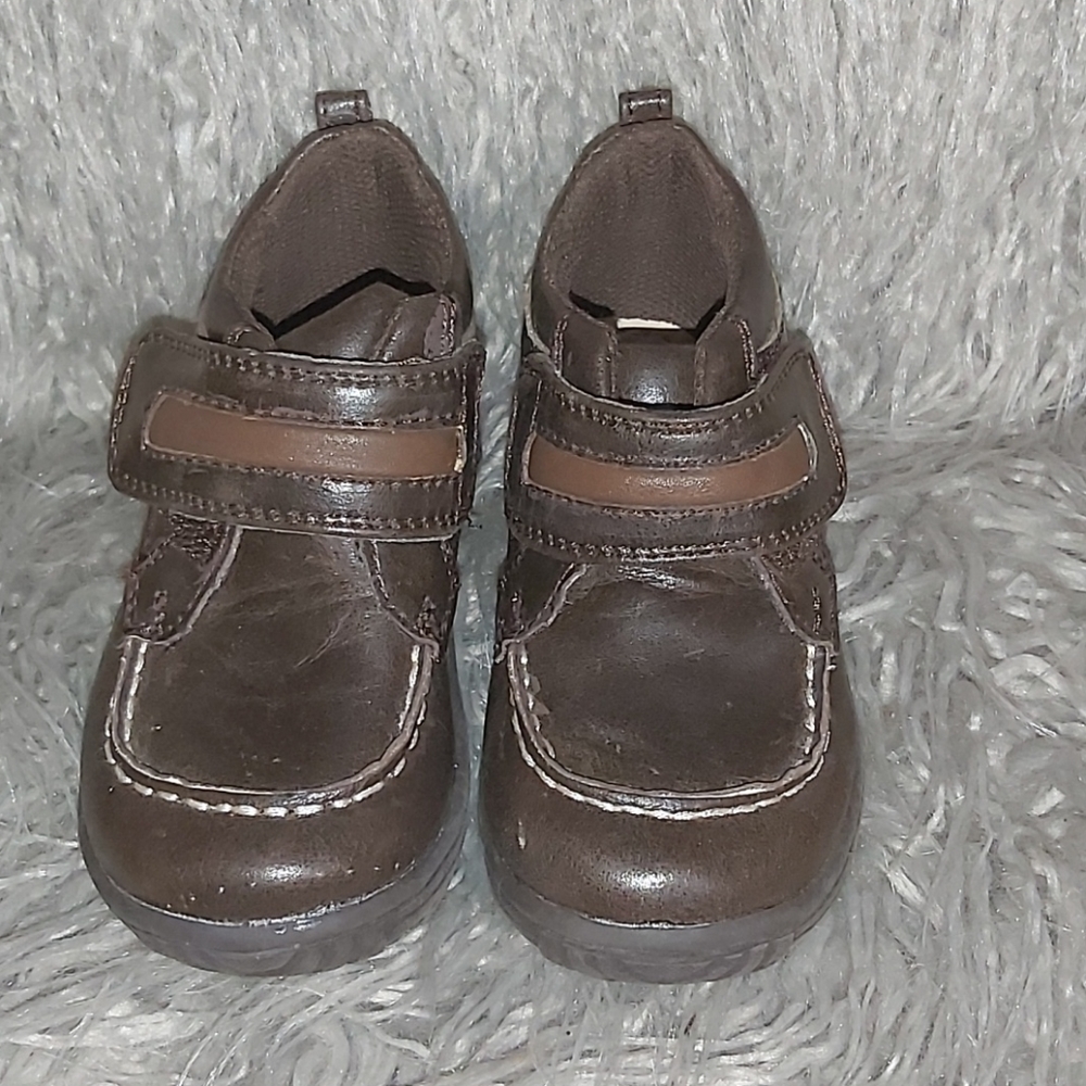 Dressy runner shoes